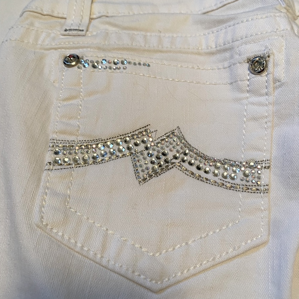 NWOT Miss Me Flare jeans 30